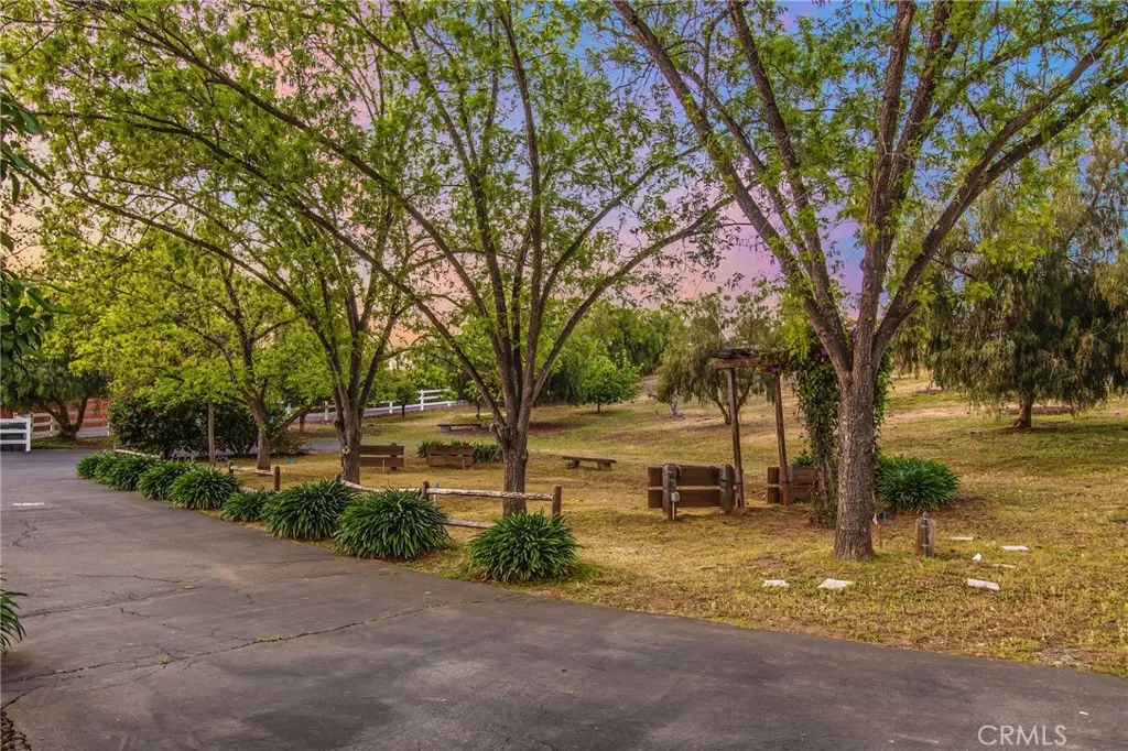 https://cdn.realtyfeed.com/cdn/127/306692243/6bd638747264bdcf21c8fb60f16e396a.webp
