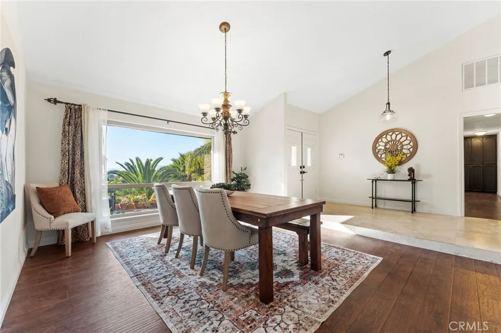 https://cdn.realtyfeed.com/cdn/127/306692243/749a51d8cf68d115cfe8711340190938.webp
