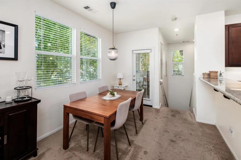 https://cdn.realtyfeed.com/cdn/127/306692279/6e2bbbe03afe2c156175aaca593748c3.webp