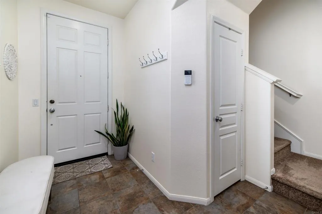 https://cdn.realtyfeed.com/cdn/127/306692279/72f4cf35fa6be7d728fa4c4ced9d01bc.webp