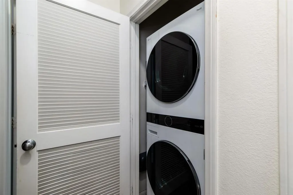 https://cdn.realtyfeed.com/cdn/127/306692279/8da38804d468a10ddcacaeab62f5db57.webp