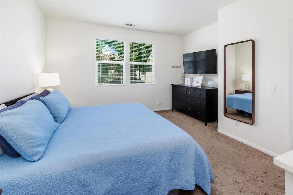 https://cdn.realtyfeed.com/cdn/127/306692279/9b9c43614dd68034779bf26d3bcf3c30.webp