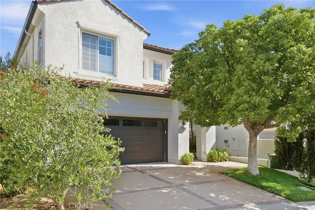 Calabasas, CA 91302