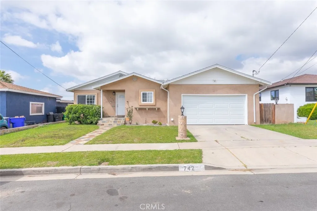 https://cdn.realtyfeed.com/cdn/127/306692371/02ebea2809acc86861ef95d0ca905bc2.webp