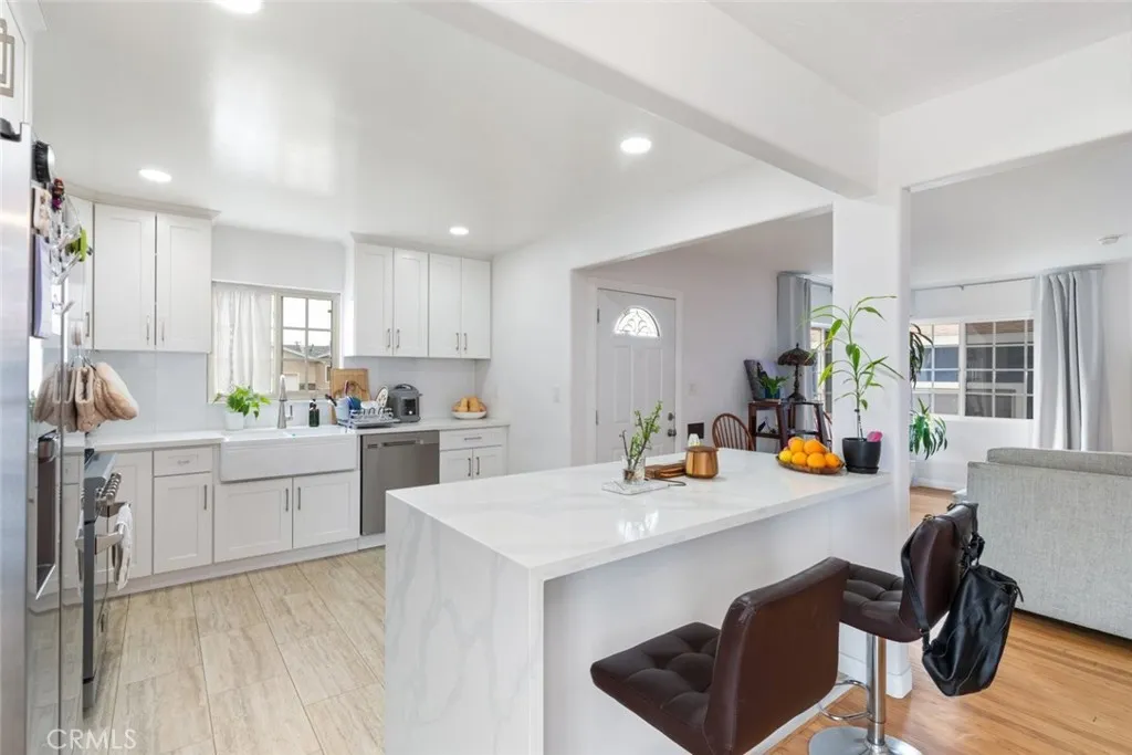 https://cdn.realtyfeed.com/cdn/127/306692371/23d546d5c1c77e6d656865fd29a4983d.webp