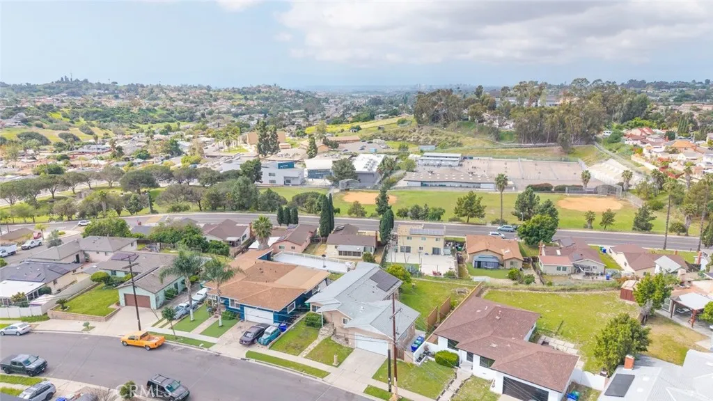 https://cdn.realtyfeed.com/cdn/127/306692371/4989b7a7be79990b1202808b6d4edc0f.webp