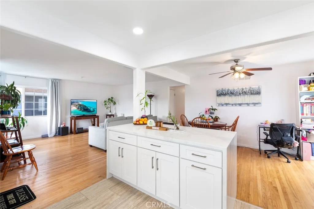 https://cdn.realtyfeed.com/cdn/127/306692371/4d3645318d02495e354b9a2732fe3fb9.webp