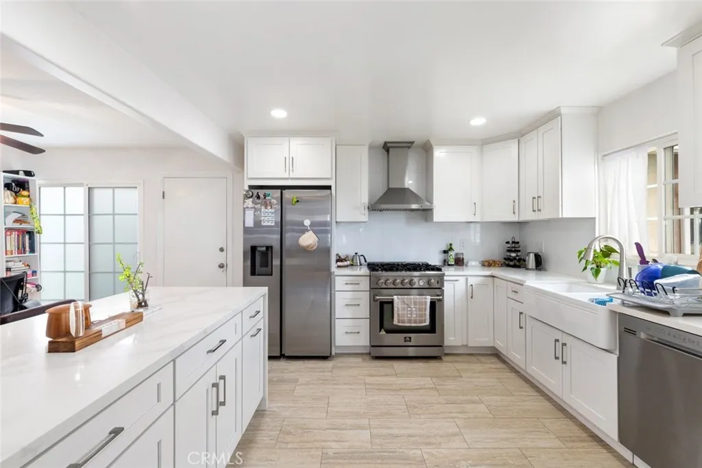 https://cdn.realtyfeed.com/cdn/127/306692371/6bcb2795bc375183ab074552398deb56.webp