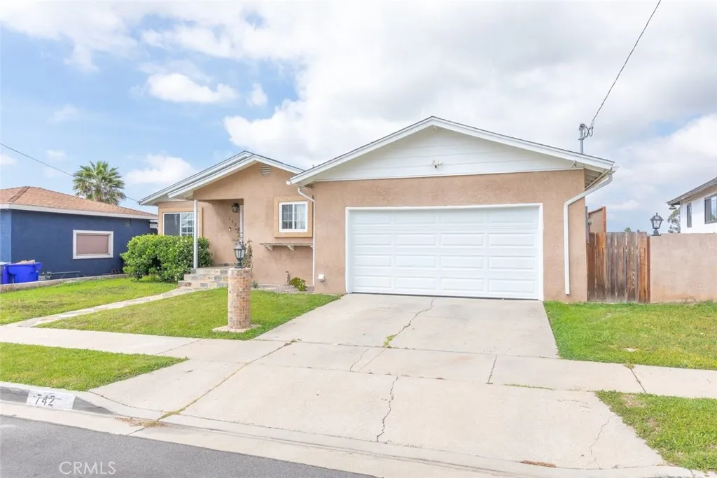 https://cdn.realtyfeed.com/cdn/127/306692371/714325ed61c837f4064b394de2fba0c7.webp