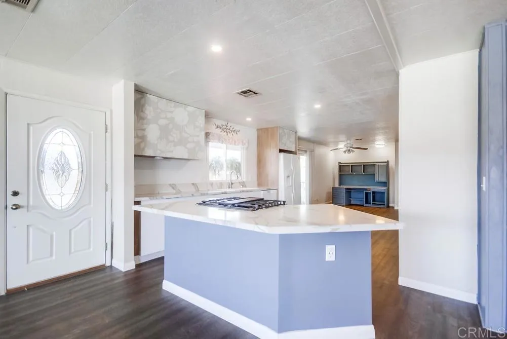 https://cdn.realtyfeed.com/cdn/127/306692376/b9073d50f29dc26433799f15d72651b5.webp