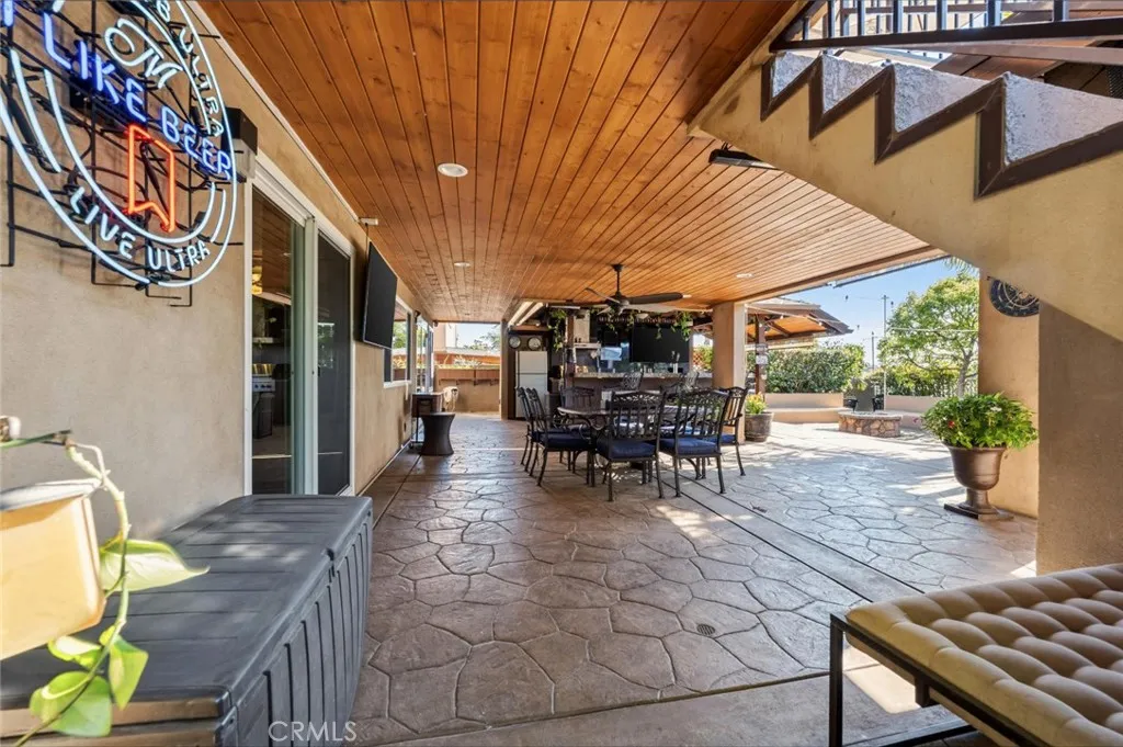 https://cdn.realtyfeed.com/cdn/127/306692377/099daf537242fd7ac03686686f242aab.webp
