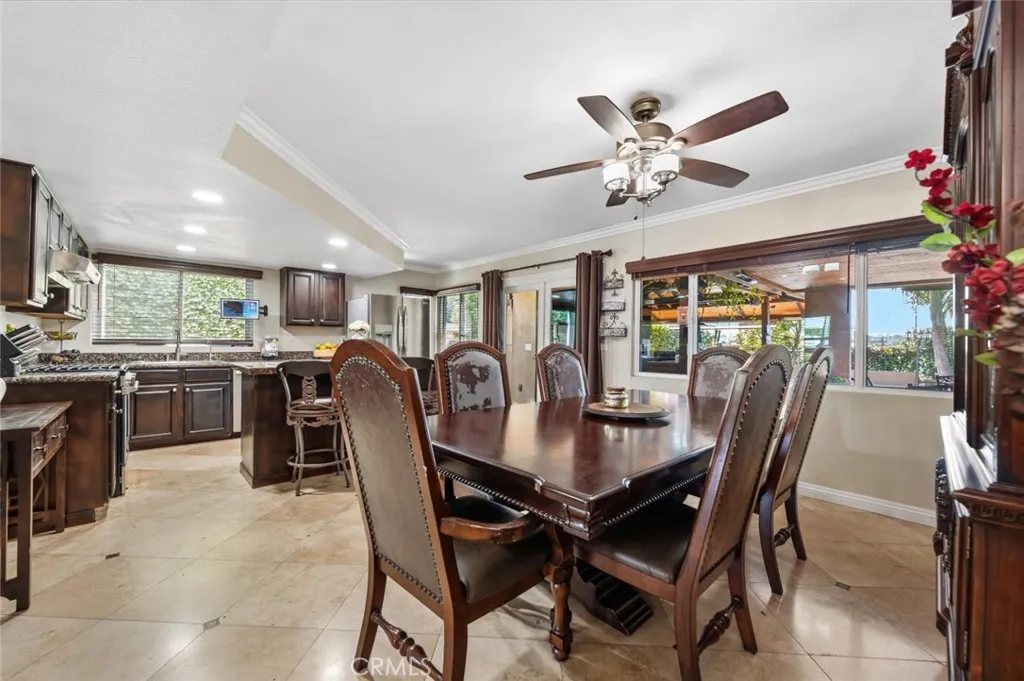 https://cdn.realtyfeed.com/cdn/127/306692377/f48b61fb981657a1175d52a7595fd64e.webp