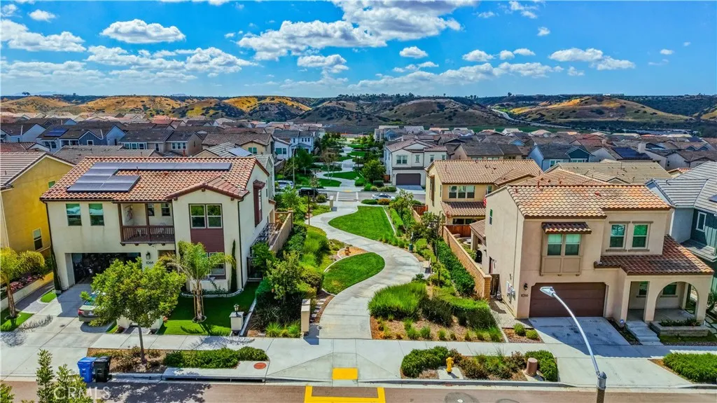 https://cdn.realtyfeed.com/cdn/127/306692387/57f69f4a86738cc15ba2cca96ef37681.webp
