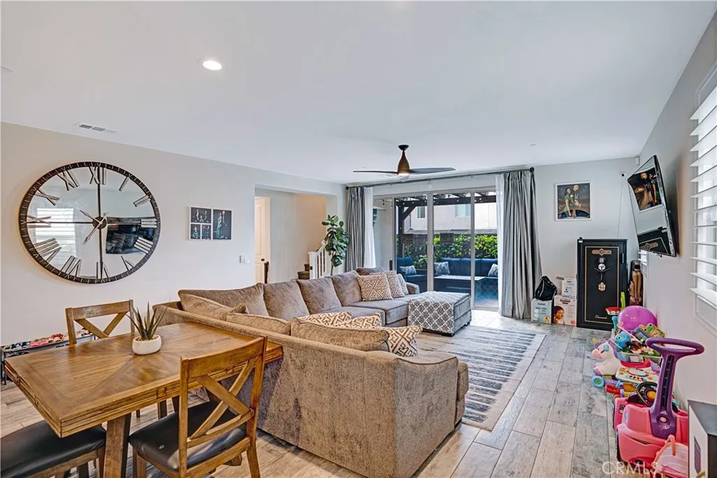 https://cdn.realtyfeed.com/cdn/127/306692387/991e00b49fe5990002bec03690dd56a3.webp