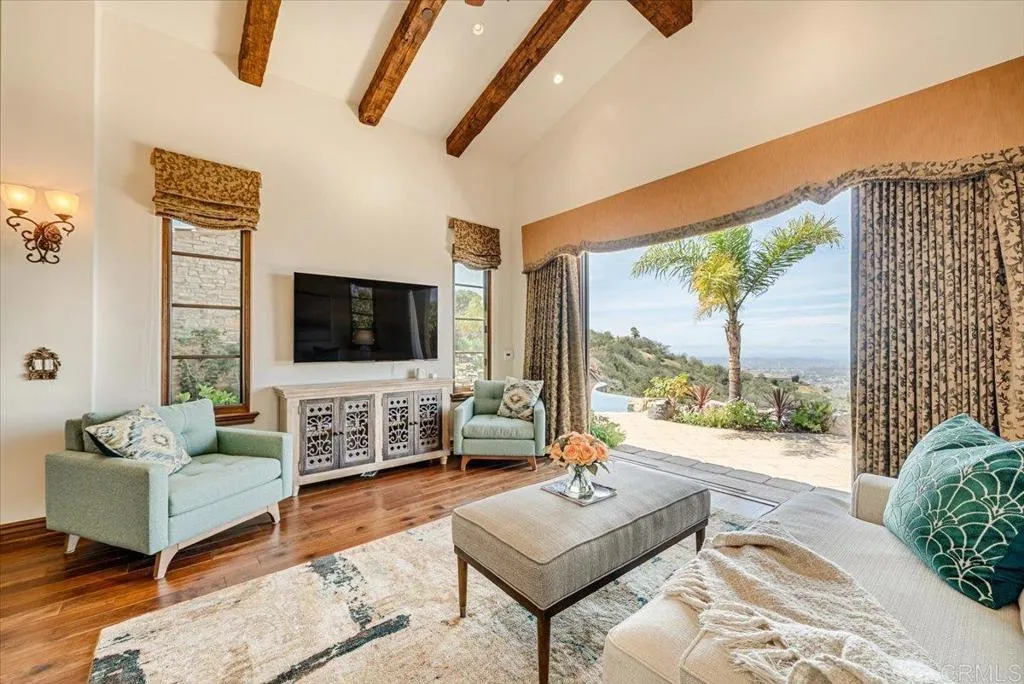 https://cdn.realtyfeed.com/cdn/127/306692443/0cb3495c97550cb3d1383fcbc820a707.webp