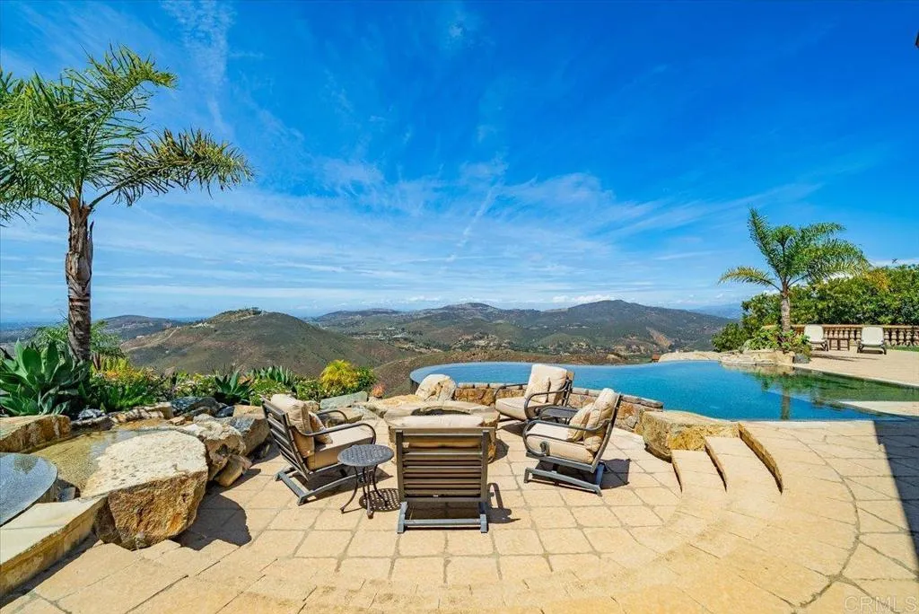 https://cdn.realtyfeed.com/cdn/127/306692443/11695350696c7d992e88b0ef51332383.webp