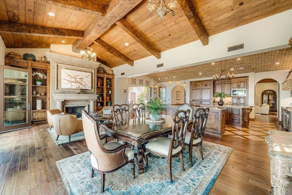 https://cdn.realtyfeed.com/cdn/127/306692443/7e9b23d27109b087754fa3703530ae98.webp