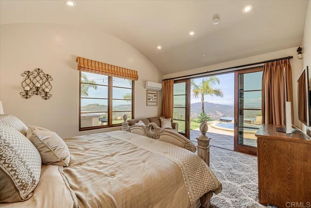 https://cdn.realtyfeed.com/cdn/127/306692443/9d5d65df95e4ce0416b0b97a93a5b41e.webp