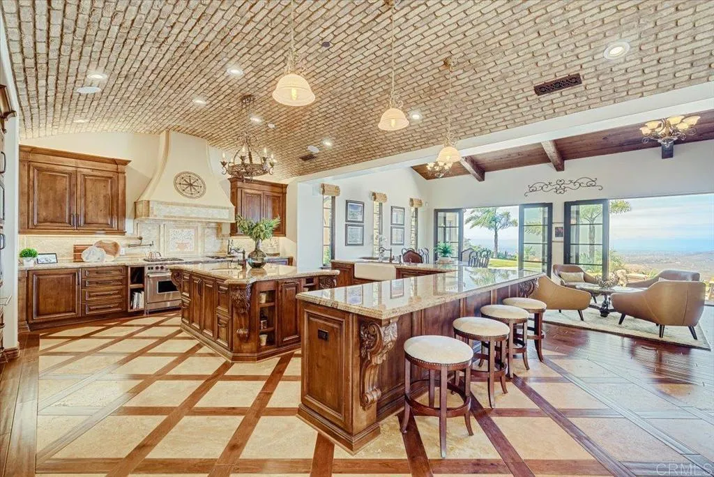 https://cdn.realtyfeed.com/cdn/127/306692443/9f74d4bafa95d0a14b507c7597d326d1.webp