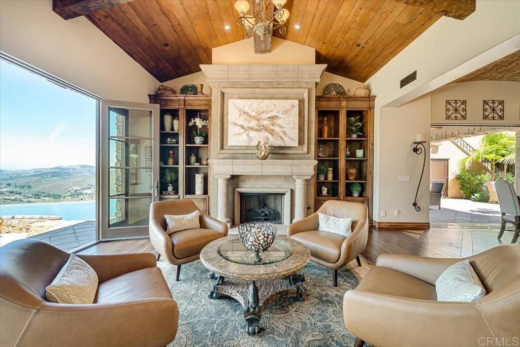 https://cdn.realtyfeed.com/cdn/127/306692443/cc129353ebdf7cc16864abed06cc1dc9.webp