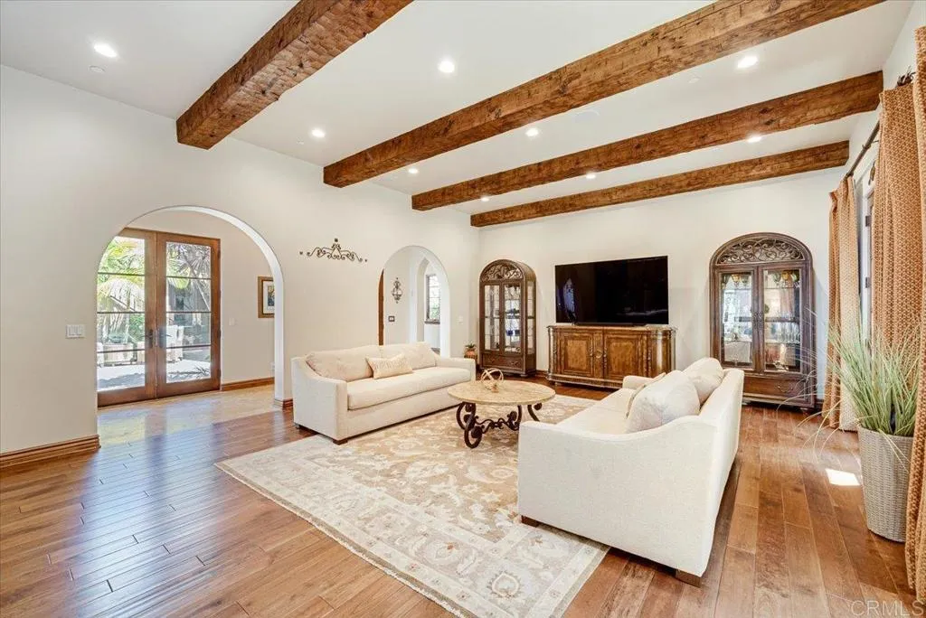 https://cdn.realtyfeed.com/cdn/127/306692443/fdad27e6a4116efca7e5b489e48d10a6.webp