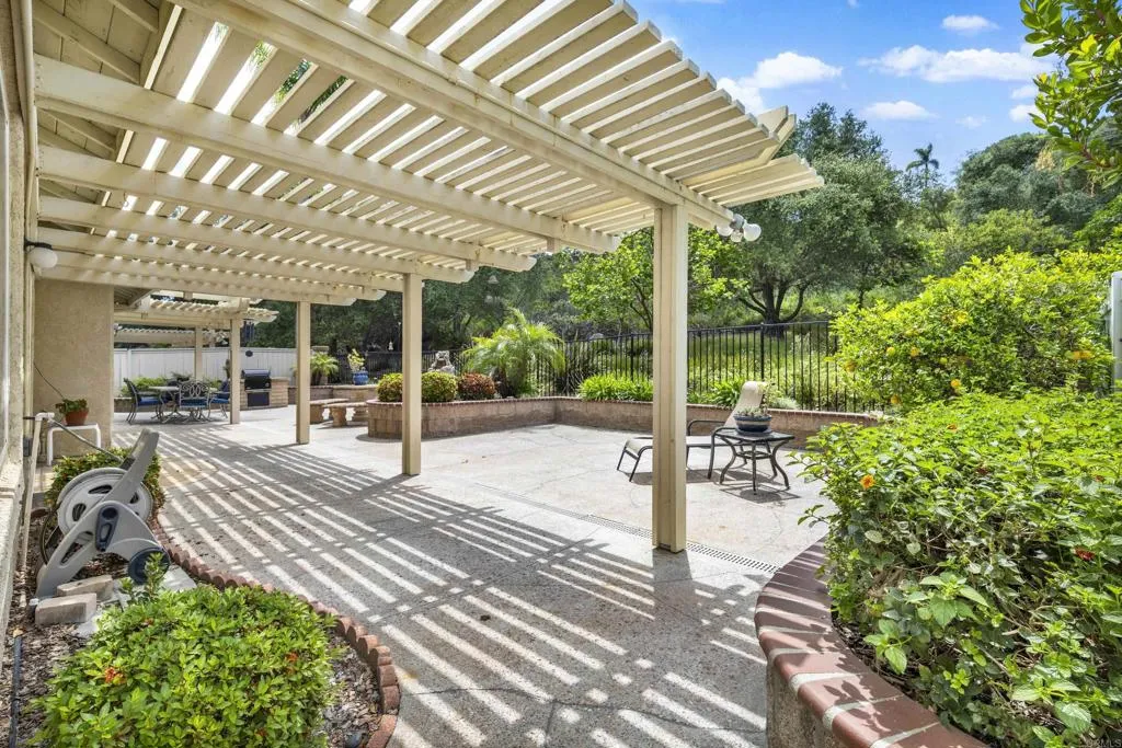 https://cdn.realtyfeed.com/cdn/127/306692445/04c3996607f4462dac6f34435d199785.webp