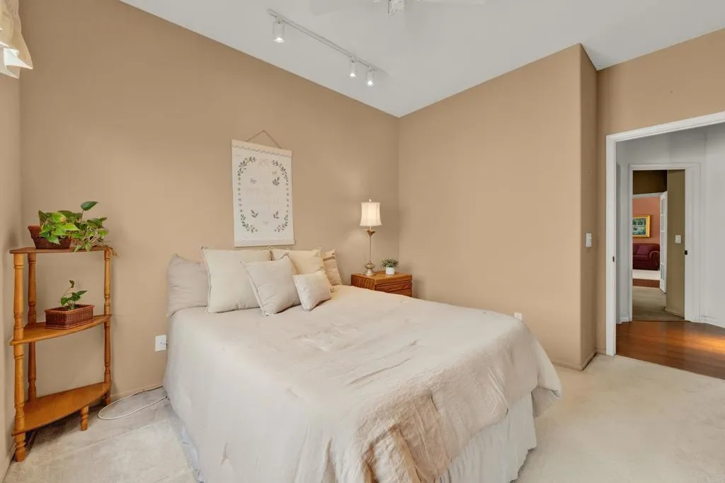 https://cdn.realtyfeed.com/cdn/127/306692445/072d380014cf1d251e94e74d32d86b2e.webp