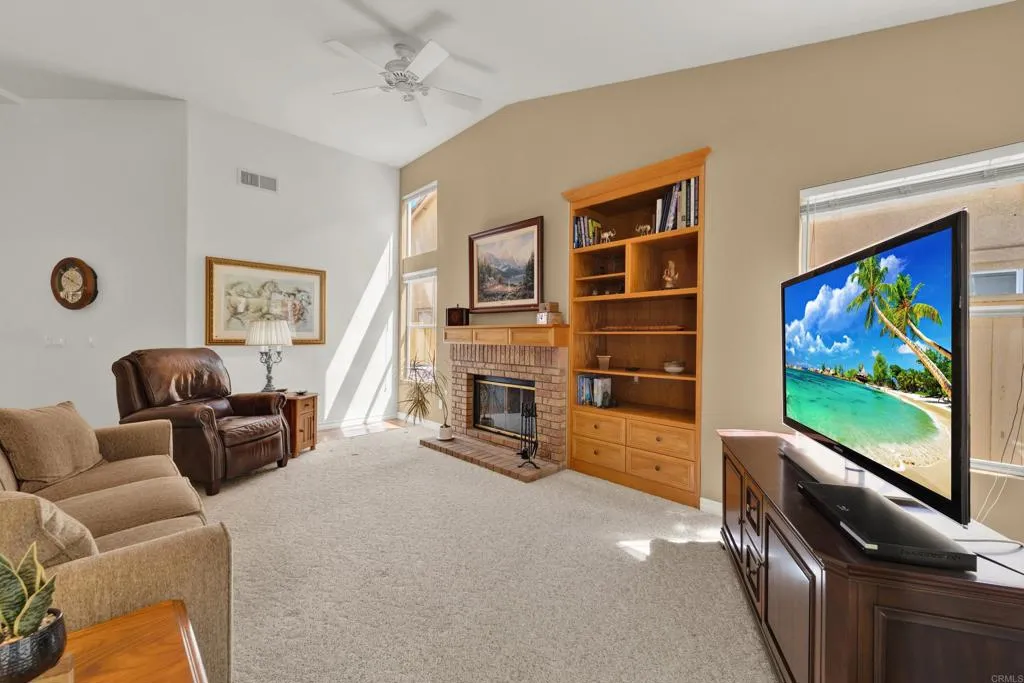 https://cdn.realtyfeed.com/cdn/127/306692445/3588d843d7fdf2930043dd048def547b.webp