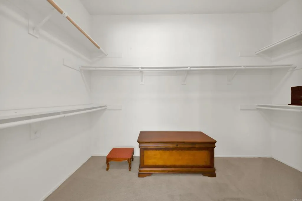 https://cdn.realtyfeed.com/cdn/127/306692445/74f8dd46043a3d0503b4a7b0e021a5d3.webp