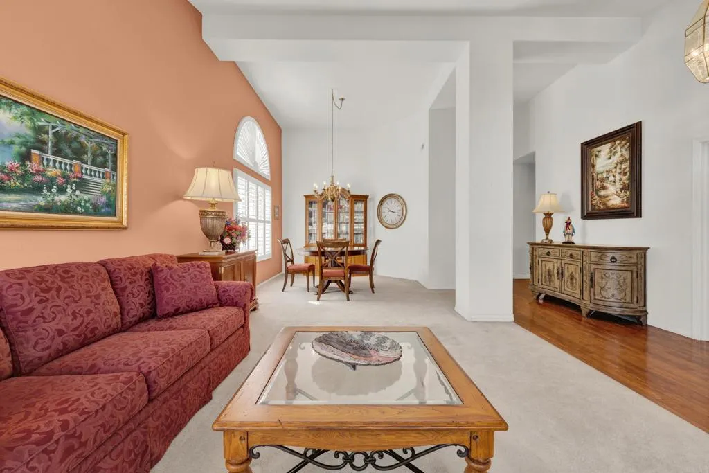 https://cdn.realtyfeed.com/cdn/127/306692445/86537d54f0d5cc7dc343dd75e89db42a.webp