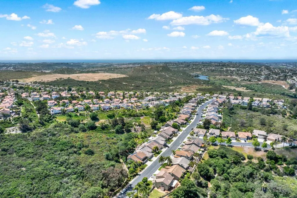 https://cdn.realtyfeed.com/cdn/127/306692445/a0db630f9dc9f99267bb95fd3c18bf6f.webp