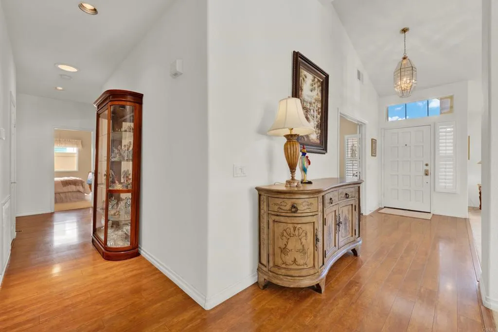 https://cdn.realtyfeed.com/cdn/127/306692445/b37b4de67ab68083ebbb1028ce090935.webp