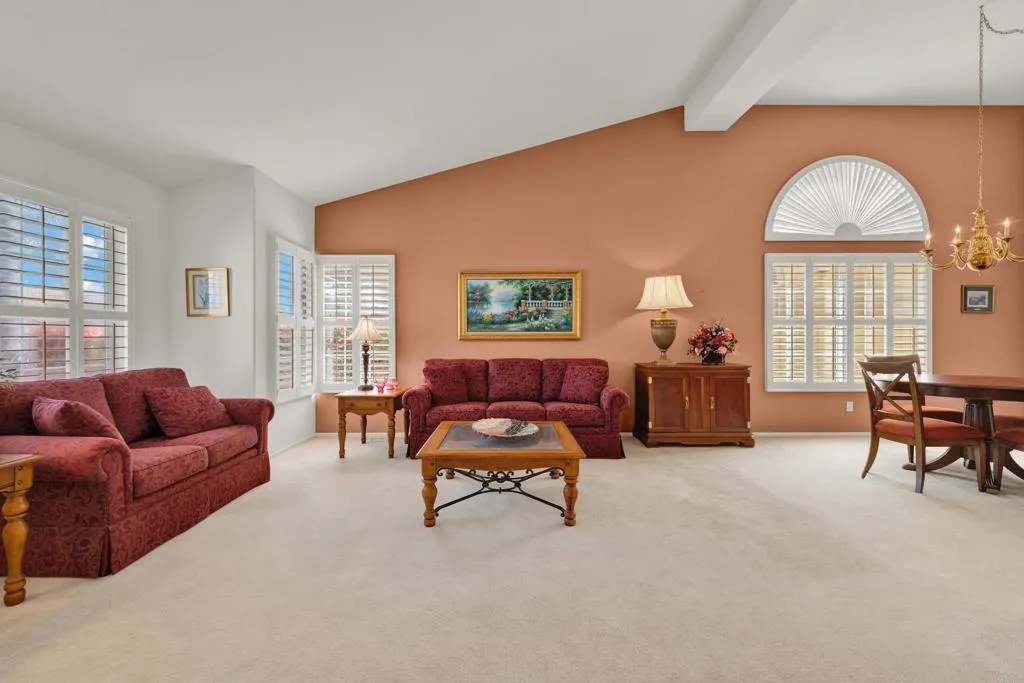 https://cdn.realtyfeed.com/cdn/127/306692445/ec38f270afb17435240e371920a2d7fb.webp