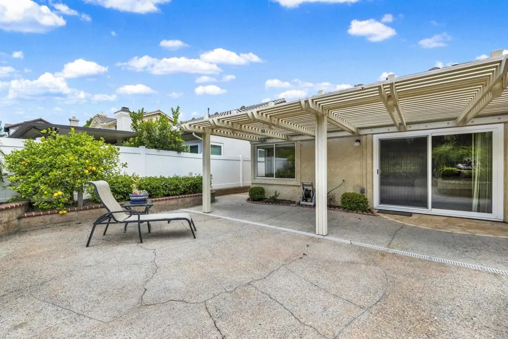 https://cdn.realtyfeed.com/cdn/127/306692445/ee2840f49e978df3e2a0ccc3c79f1bc3.webp