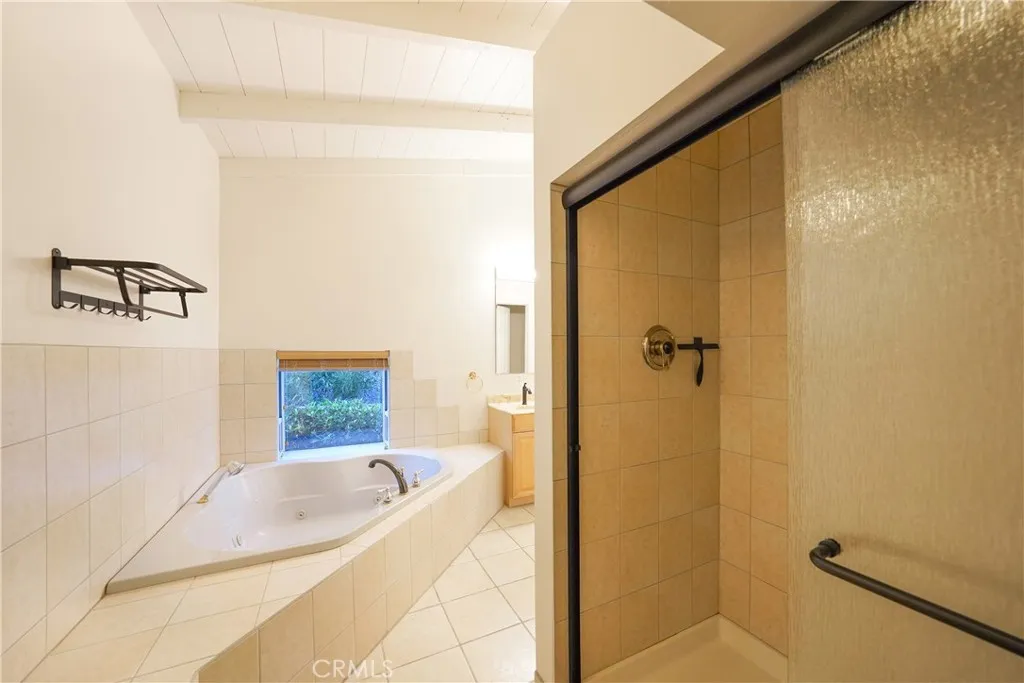 https://cdn.realtyfeed.com/cdn/127/306692449/0477d1926be68ae0f19d963f9a6c06d2.webp