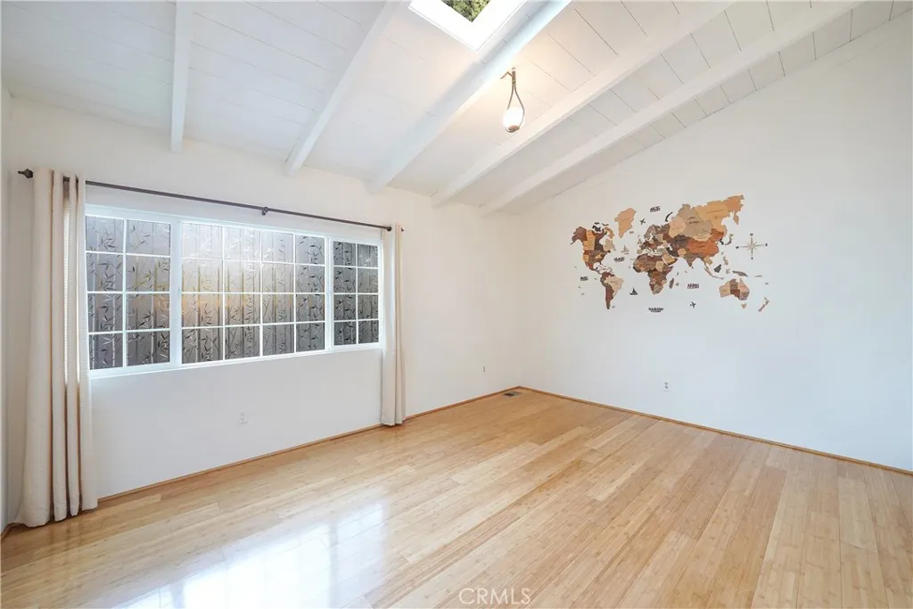 https://cdn.realtyfeed.com/cdn/127/306692449/479d77ea1b9a216c35013b844a8b9c0c.webp