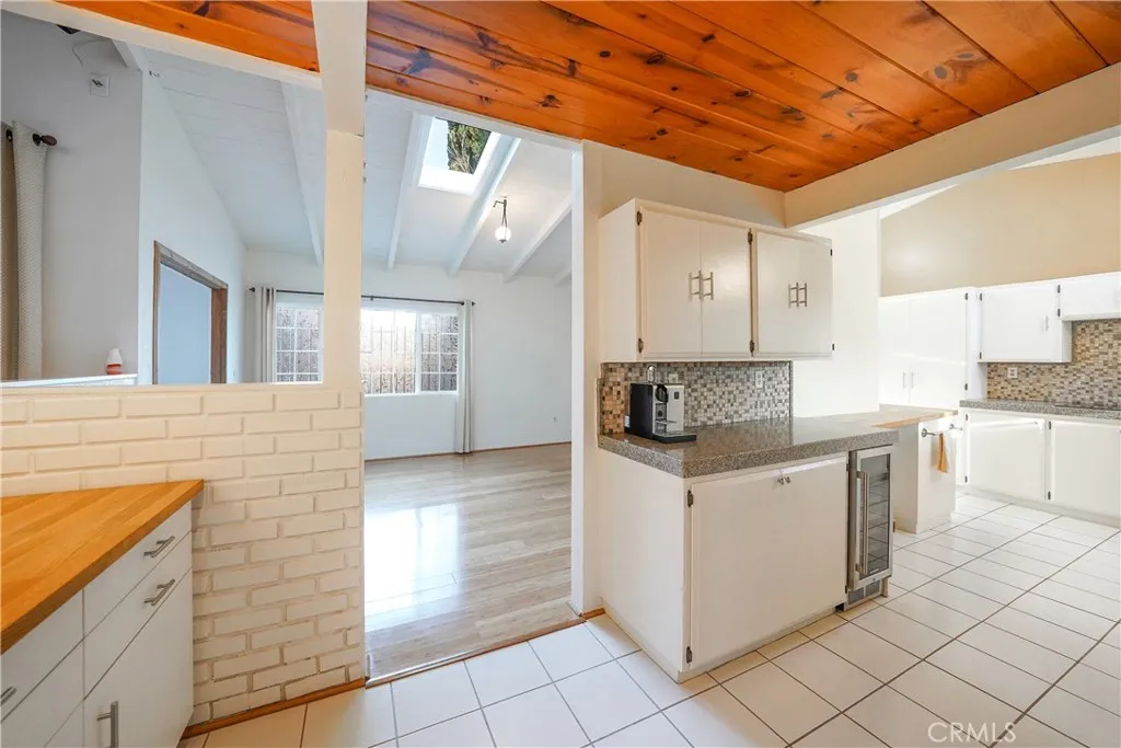 https://cdn.realtyfeed.com/cdn/127/306692449/7b1f3abd23fd92946c989300746039b3.webp