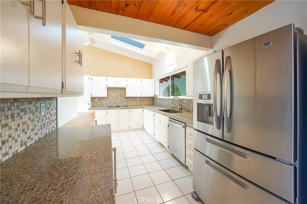 https://cdn.realtyfeed.com/cdn/127/306692449/8e020fbd78e577e842f1cc6c5e5bdddd.webp