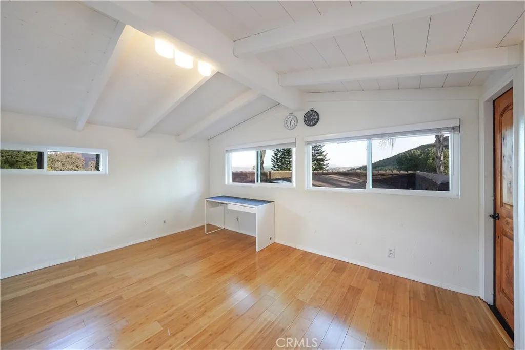 https://cdn.realtyfeed.com/cdn/127/306692449/9a17e208a360491a36f8a830b5191f73.webp
