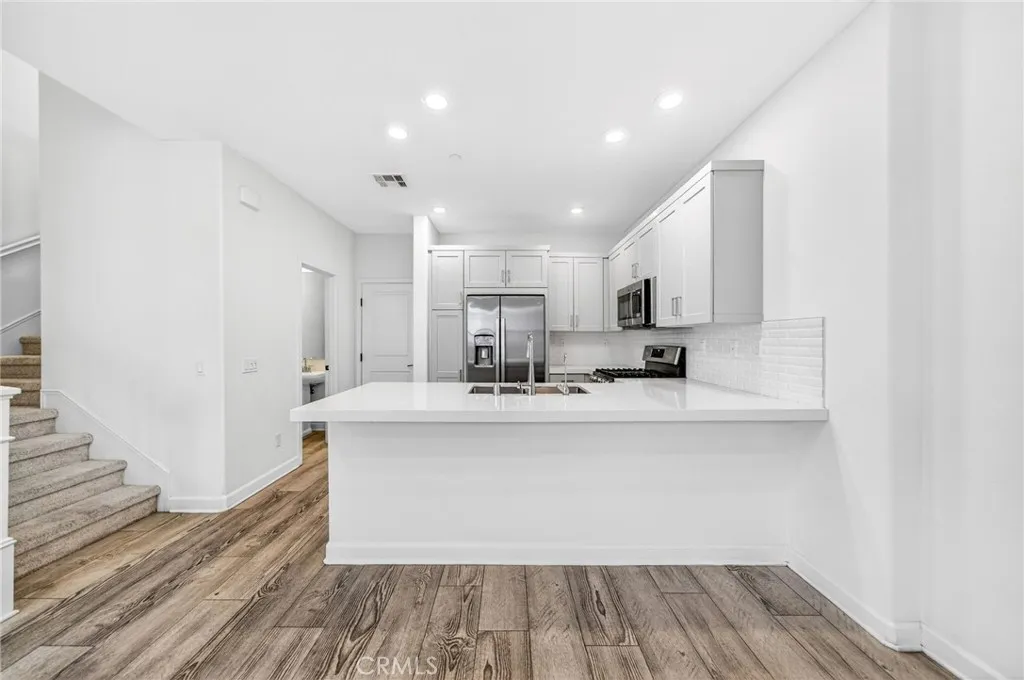 Photo #7: SW26080716 Listing: Photo #7