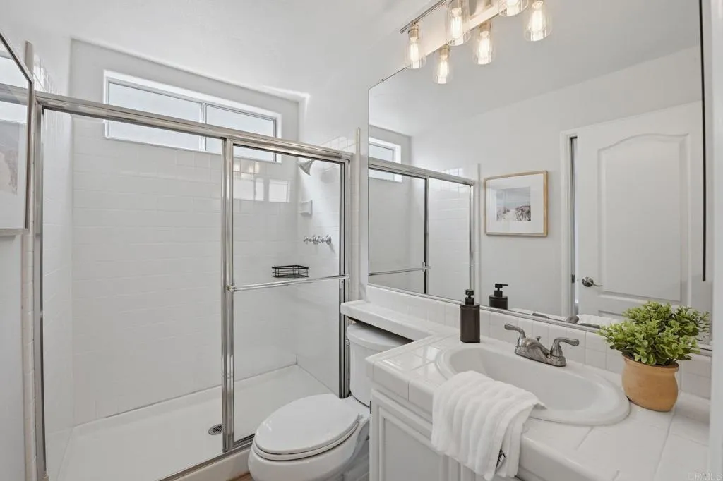 https://cdn.realtyfeed.com/cdn/127/306692481/38f4faeba11c1a886832a1951c46a9ab.webp