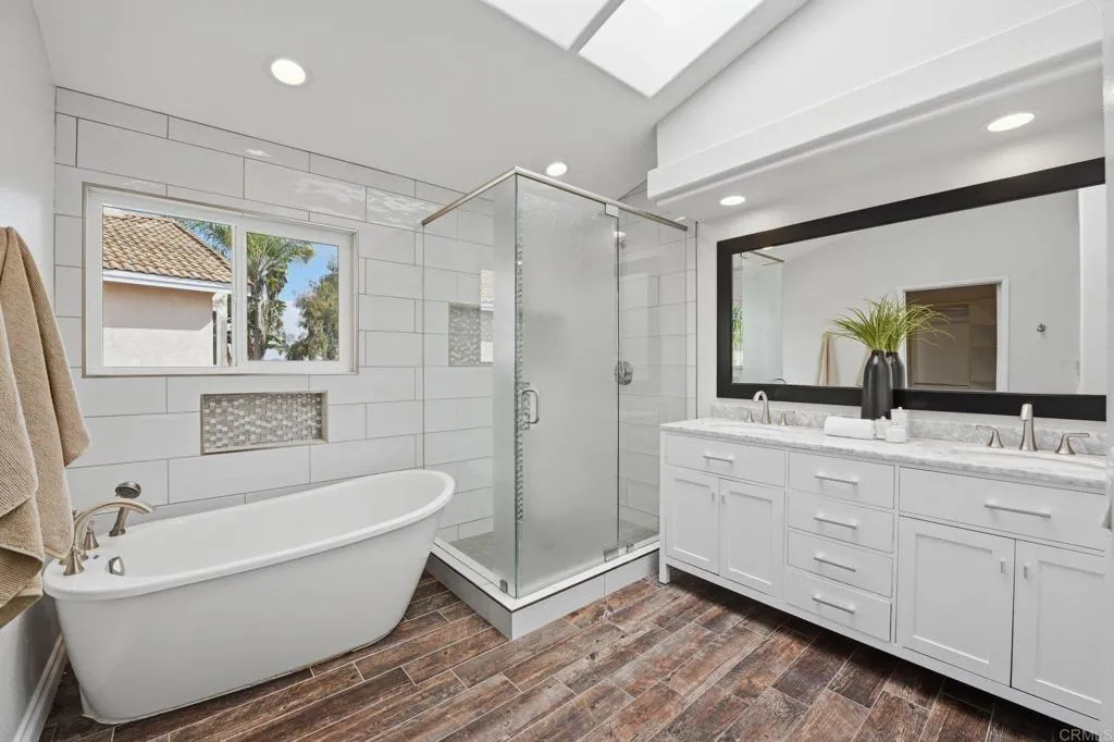 https://cdn.realtyfeed.com/cdn/127/306692481/b3c23f61eb4f6af5ad7a317b4b2de5b8.webp