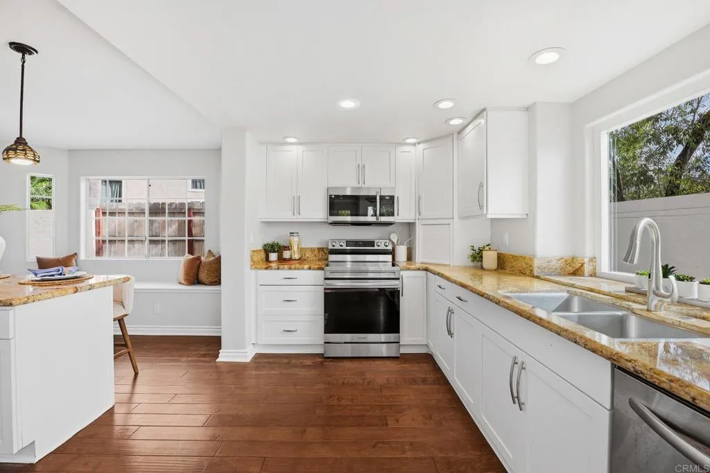 https://cdn.realtyfeed.com/cdn/127/306692481/c7a8b0838a85dbfbec13f3495ab8ba41.webp