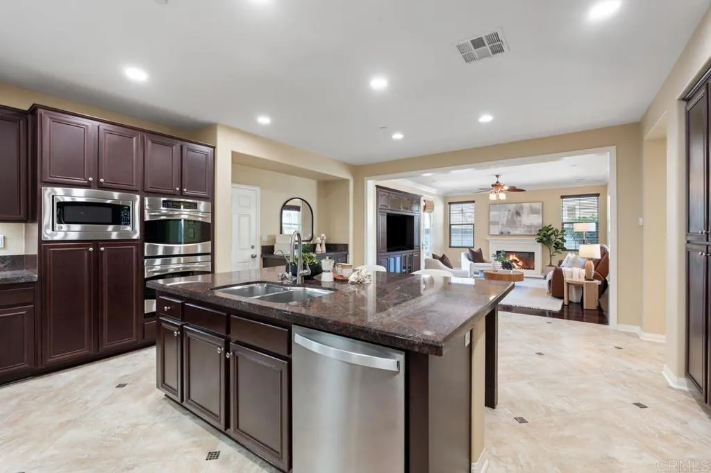 https://cdn.realtyfeed.com/cdn/127/306692486/56c272c438f812be2a56e437ecdf3339.webp
