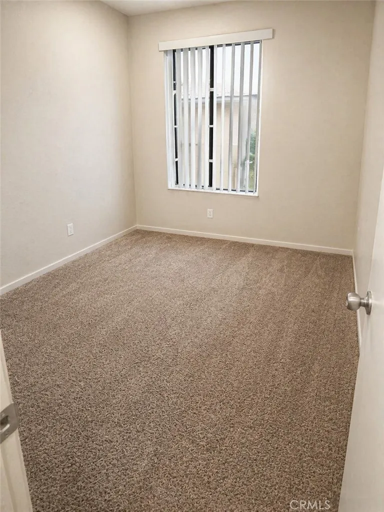 Photo #12: SW26066344 Listing: Photo #12