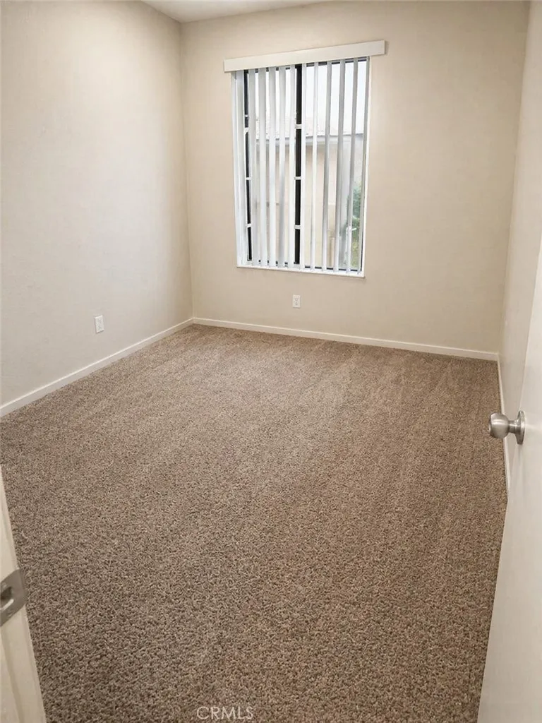 Photo #12: SW26066344 Listing: Photo #12