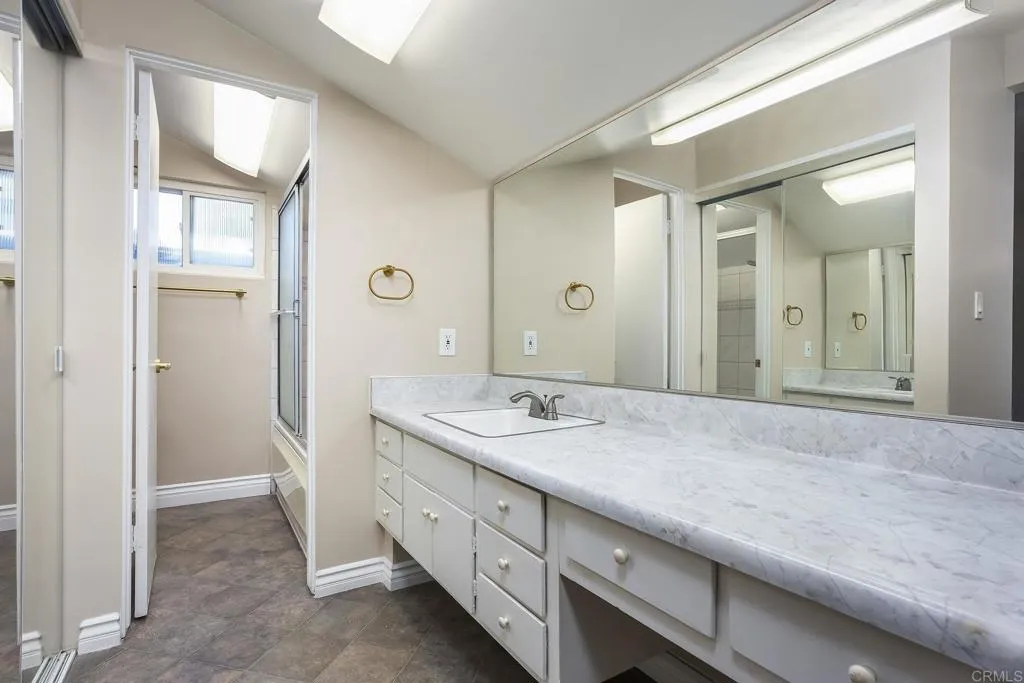 https://cdn.realtyfeed.com/cdn/127/306692544/21a26ba21ed78ed0975581662bb907cb.webp