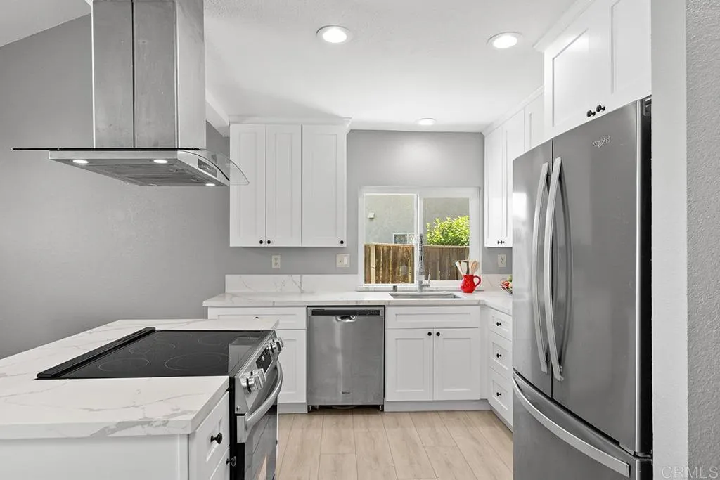 https://cdn.realtyfeed.com/cdn/127/306692570/c2f7641d83bc489319ccb688d8fcae37.webp