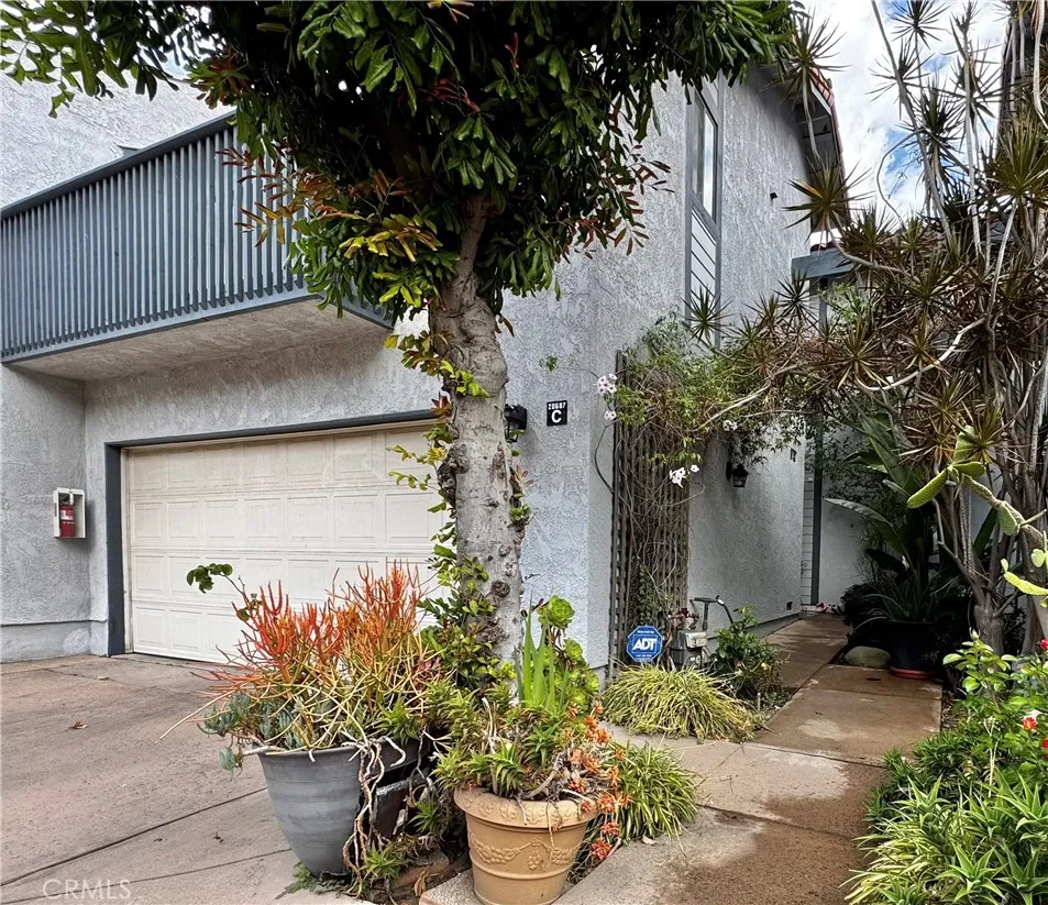 Winnetka, CA 91306