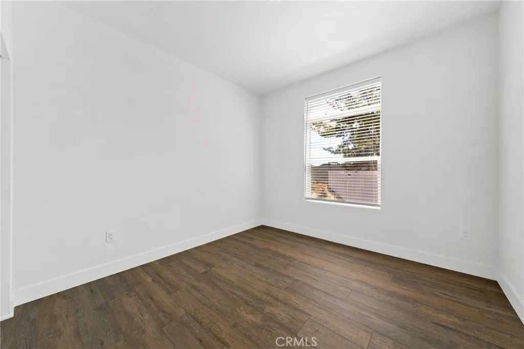 https://cdn.realtyfeed.com/cdn/127/306692604/10e2d9f3f836421b79127e3f83dc0473.webp